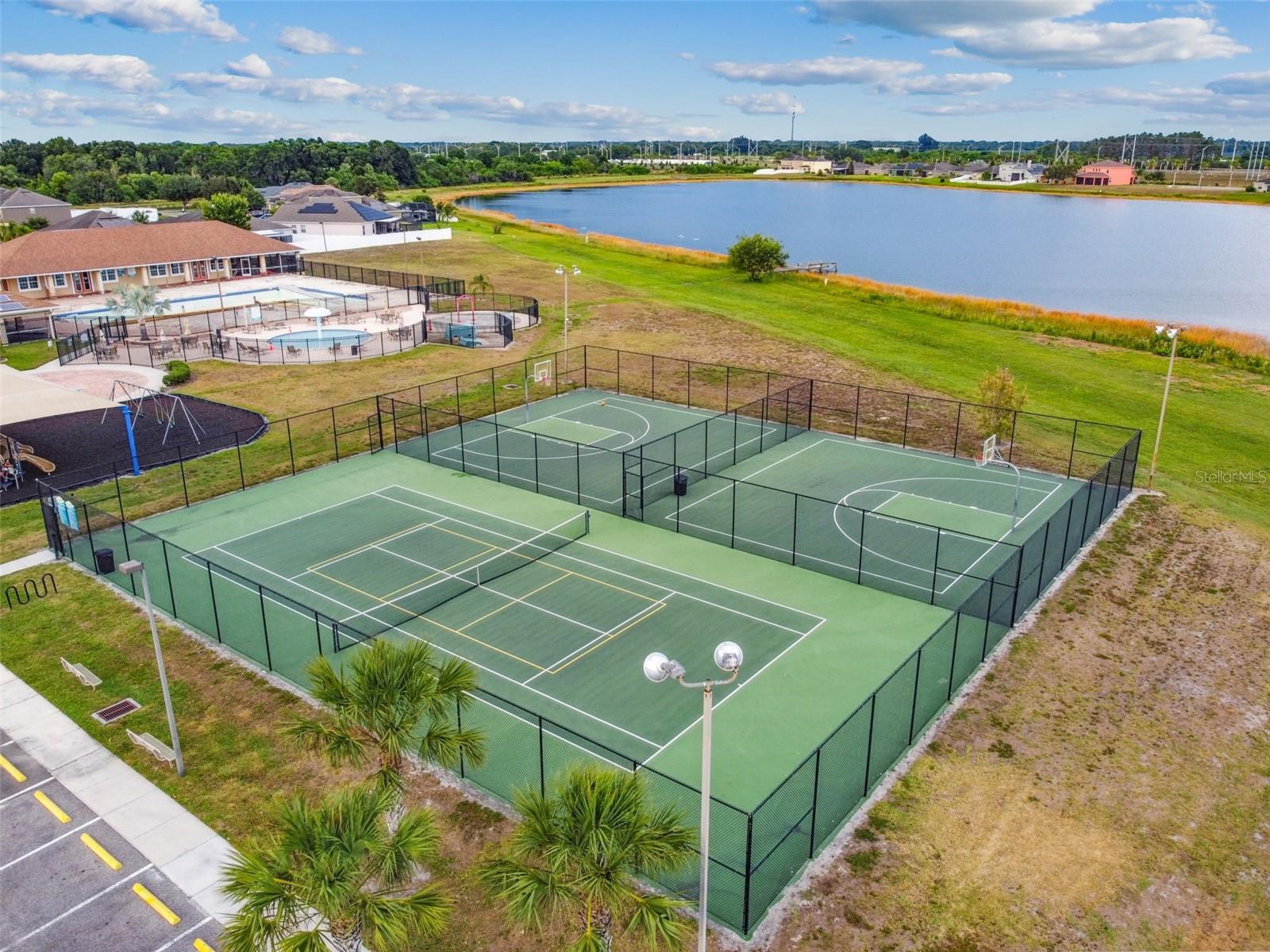 2222 ROANOKE SPRINGS DR, RUSKIN, FL, 33570