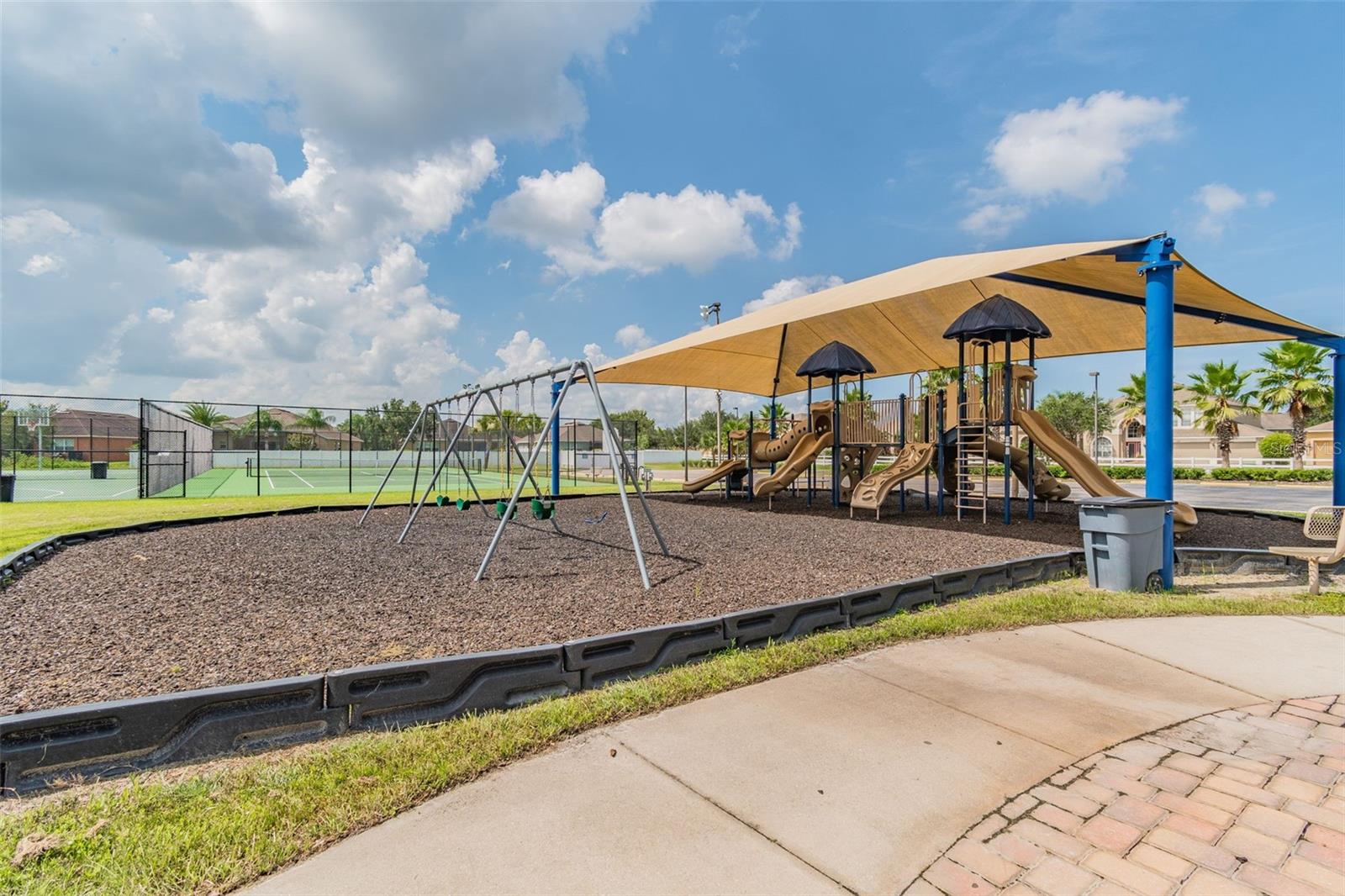 2222 ROANOKE SPRINGS DR, RUSKIN, FL, 33570