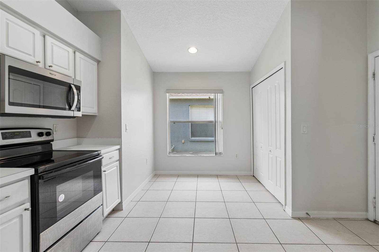 2222 ROANOKE SPRINGS DR, RUSKIN, FL, 33570