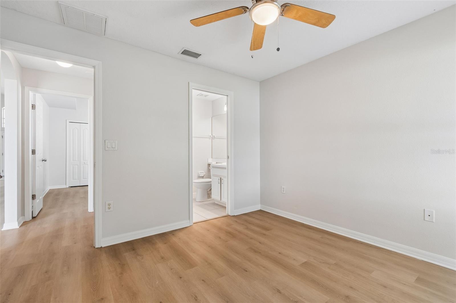 2222 ROANOKE SPRINGS DR, RUSKIN, FL, 33570