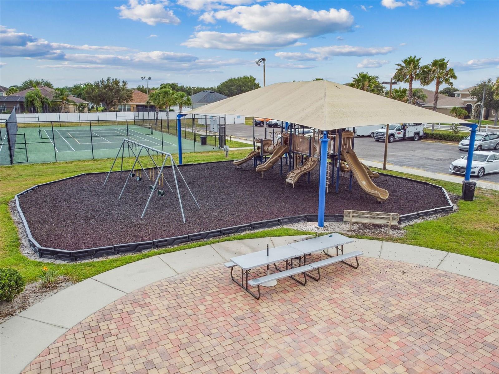 2222 ROANOKE SPRINGS DR, RUSKIN, FL, 33570