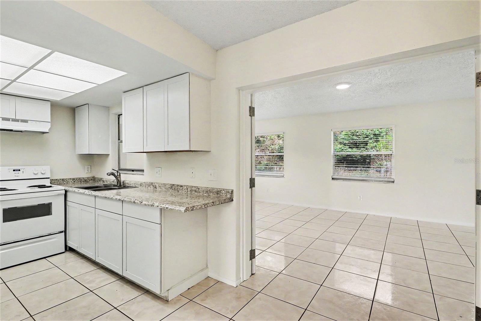 136 W CEDARWOOD CIR, KISSIMMEE, FL, 34743