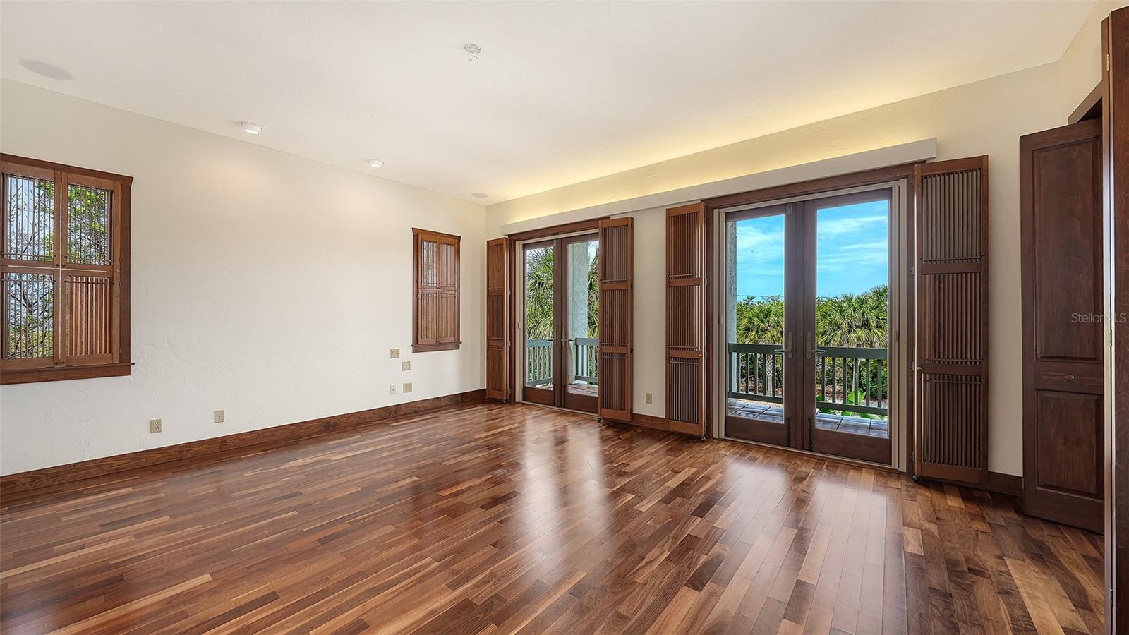 156 EMERSON DR, SARASOTA, FL, 34236