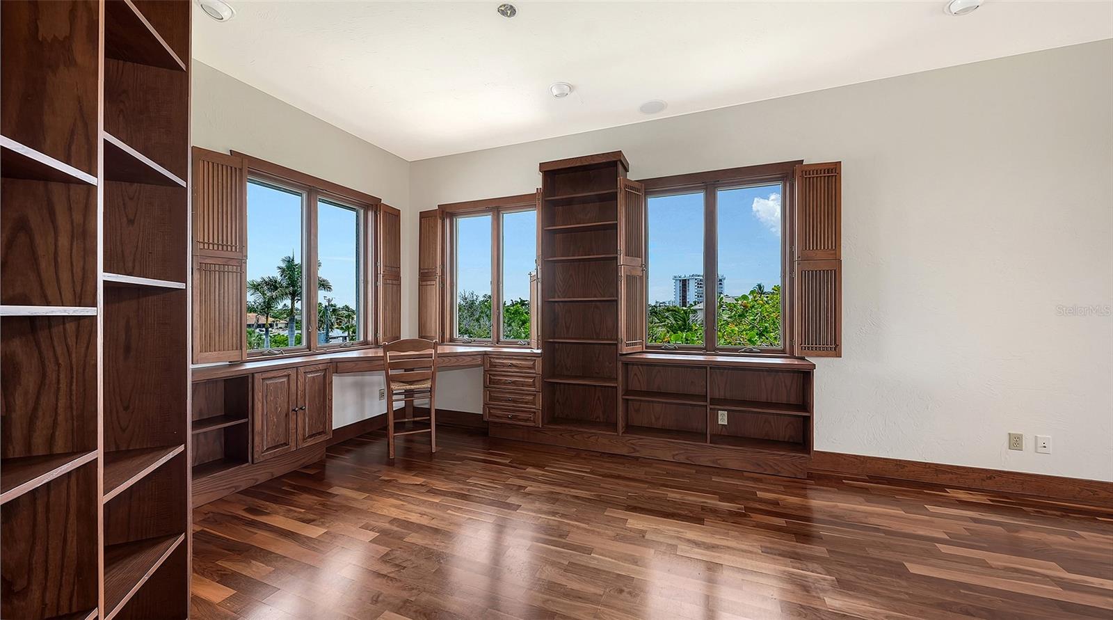 156 EMERSON DR, SARASOTA, FL, 34236