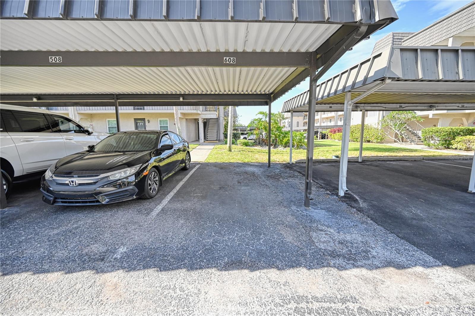 8681 BARDMOOR BLVD #208C, SEMINOLE, FL, 33777