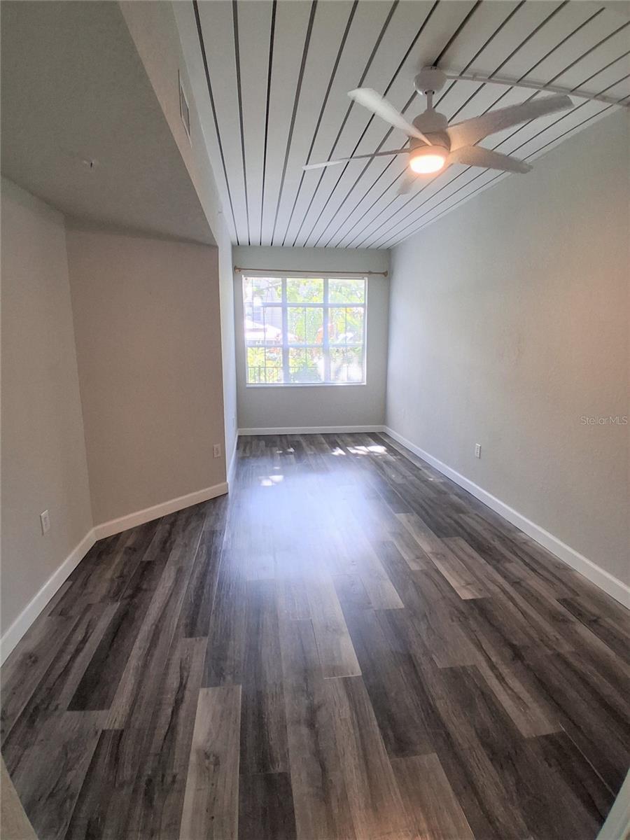 2402 W AZEELE ST #417, TAMPA, FL, 33609