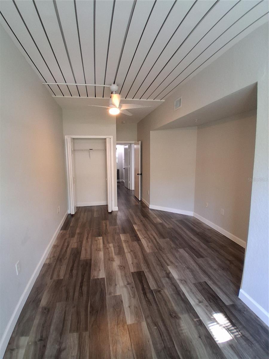 2402 W AZEELE ST #417, TAMPA, FL, 33609
