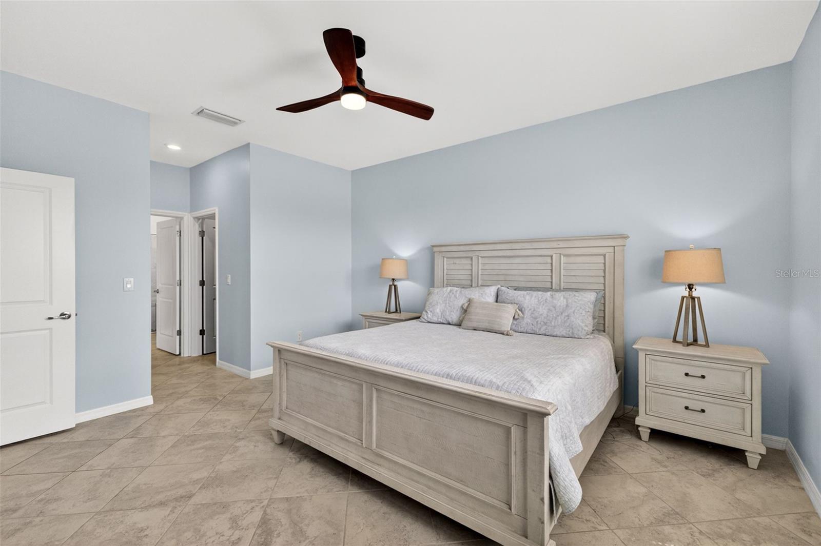 1921 E ISLES RD, PORT CHARLOTTE, FL, 33953