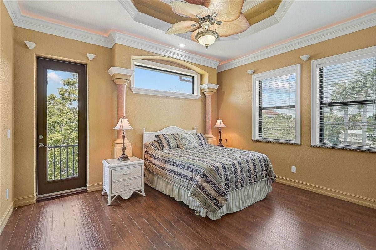 135 TINA ISLAND DR, OSPREY, FL, 34229