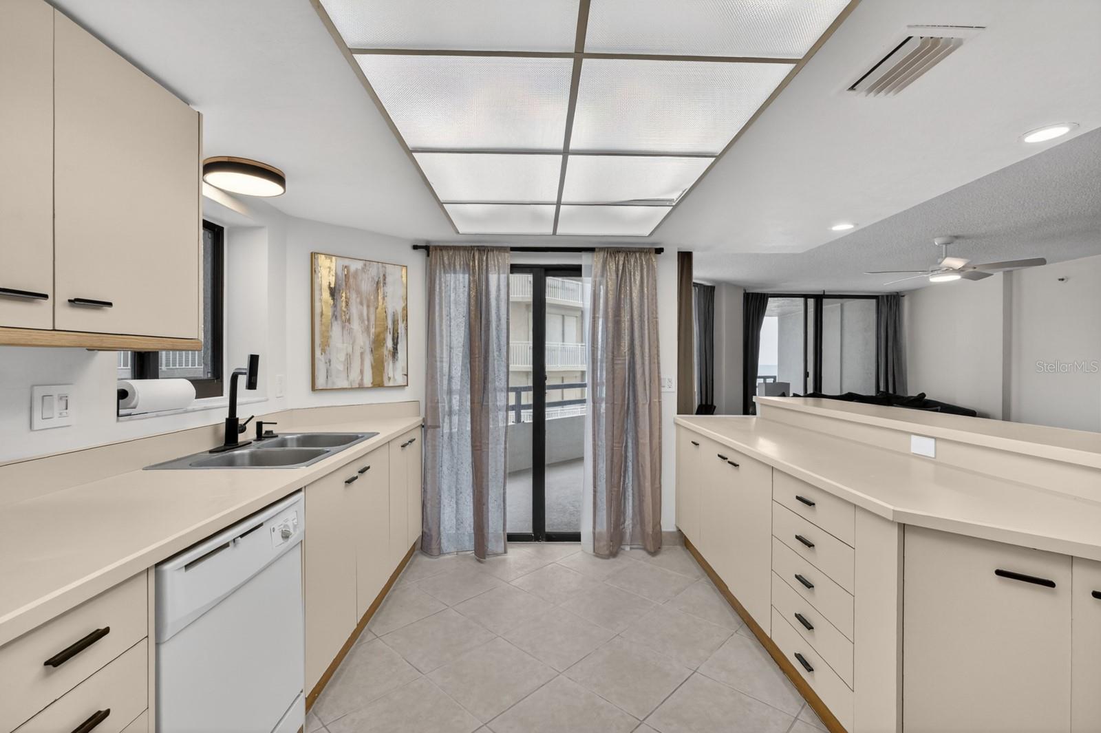 SEYCHELLES CONDO, DAYTONA BEACH, FL, 32118