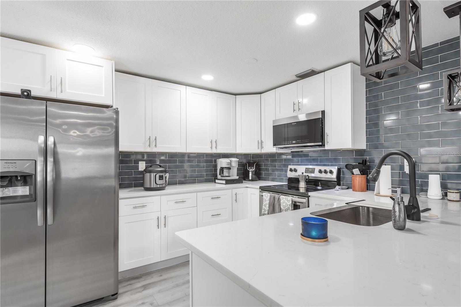 806 E HAMILTON AVE, TAMPA, FL, 33604
