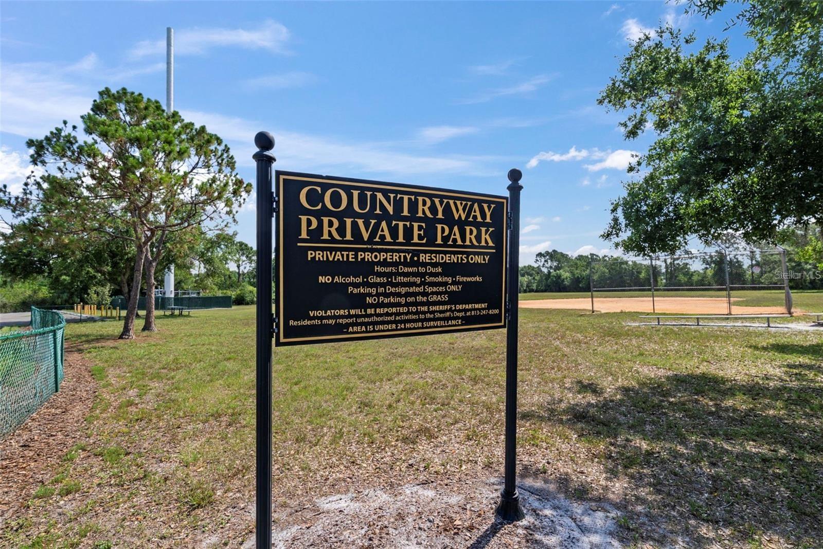 8601 TWIN FARMS PL, TAMPA, FL, 33635