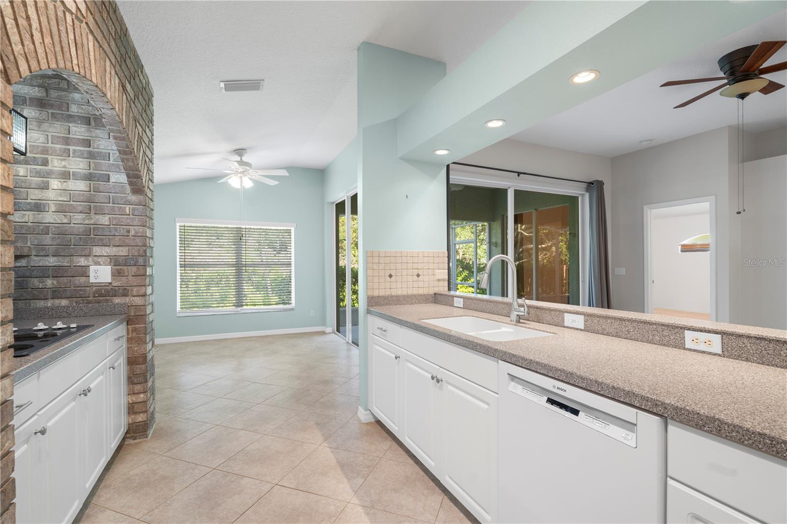 7105 BUCKS FORD DR, RIVERVIEW, FL, 33578