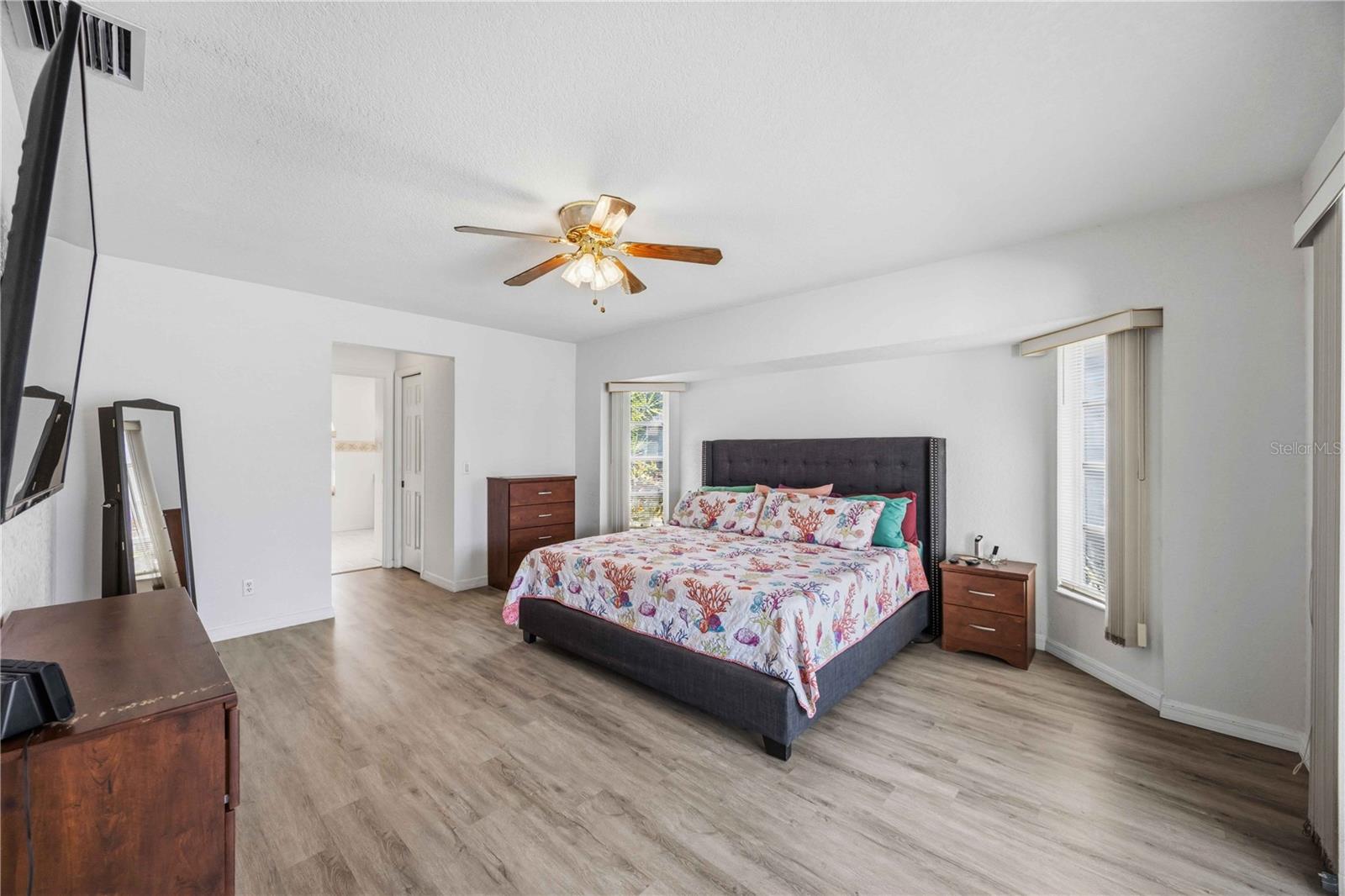 23530 CLAY AVE, PORT CHARLOTTE, FL, 33954