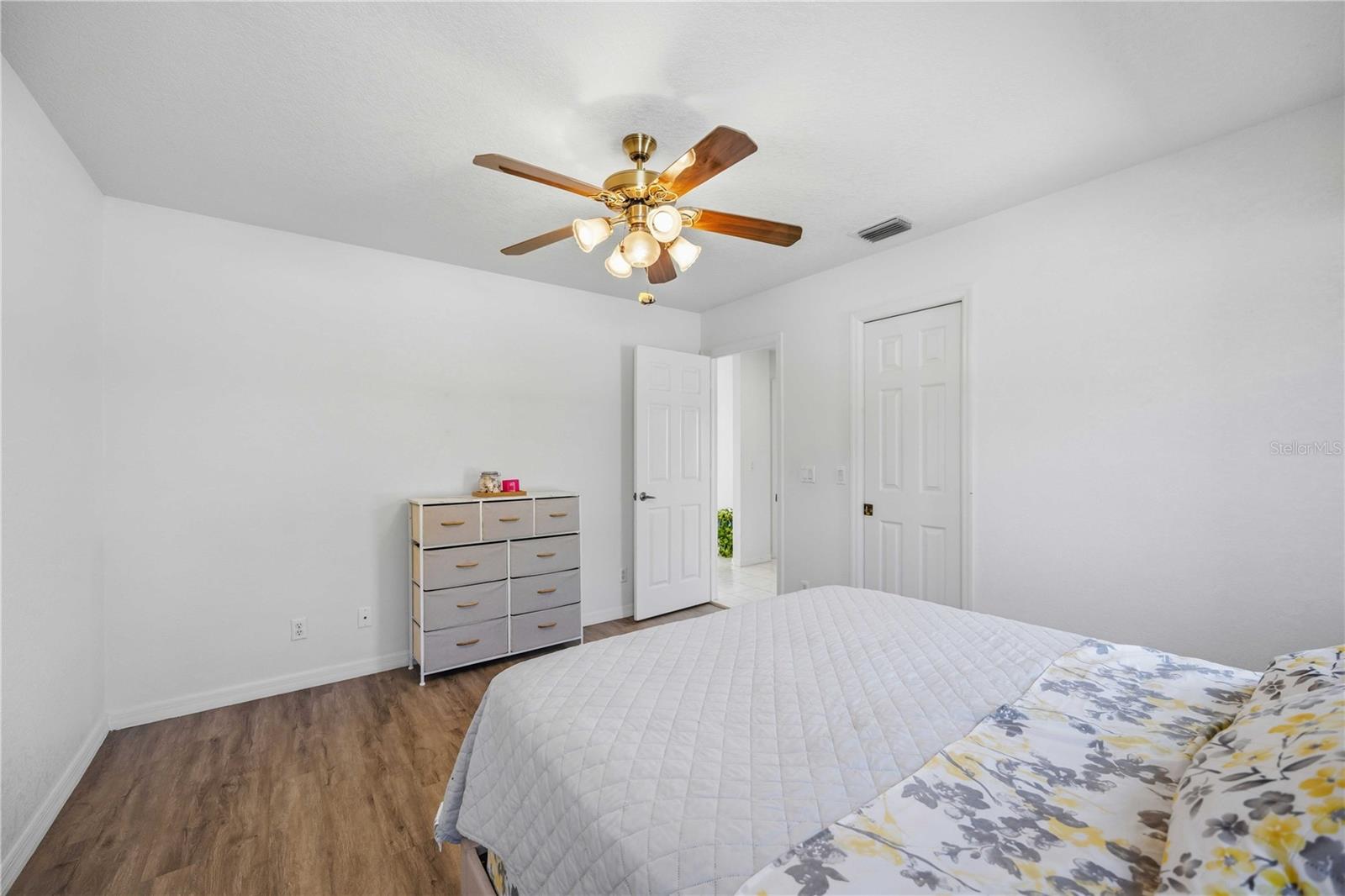 23530 CLAY AVE, PORT CHARLOTTE, FL, 33954