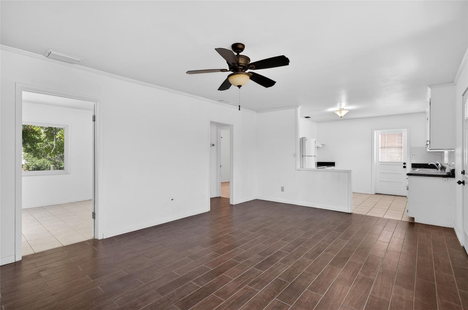 106 W NORTH BRANCH RD, RUSKIN, FL, 33570