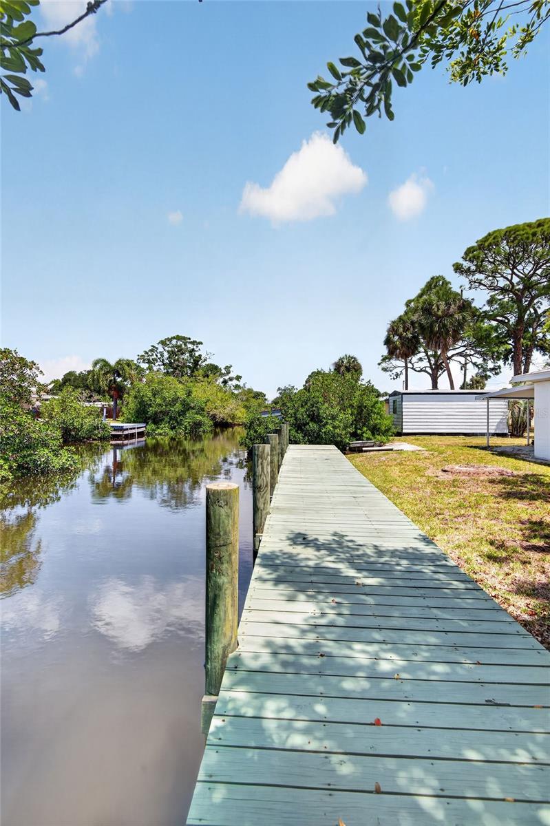 106 W NORTH BRANCH RD, RUSKIN, FL, 33570