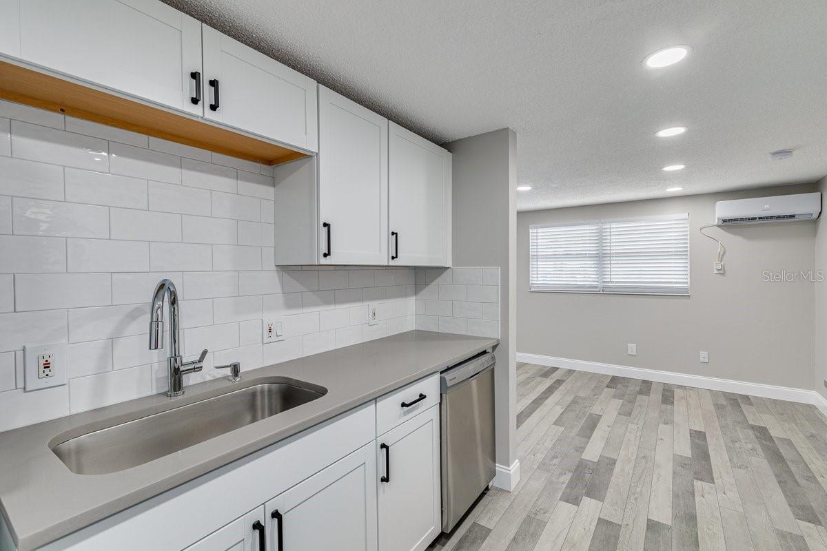 13496 W RENA DR, LARGO, FL, 33771