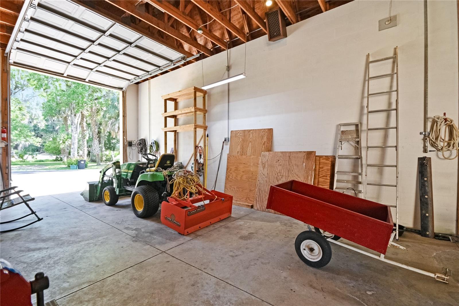 1711 HIDEAWAY FOREST TRL, NEW SMYRNA BEACH, FL, 32168