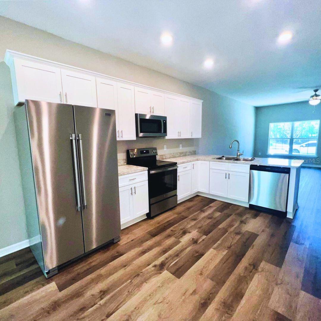 1335 W WALNUT ST, LAKELAND, FL, 33815
