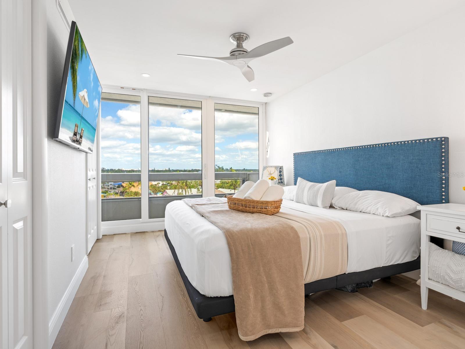 5400 OCEAN BLVD #5-3, SARASOTA, FL, 34242