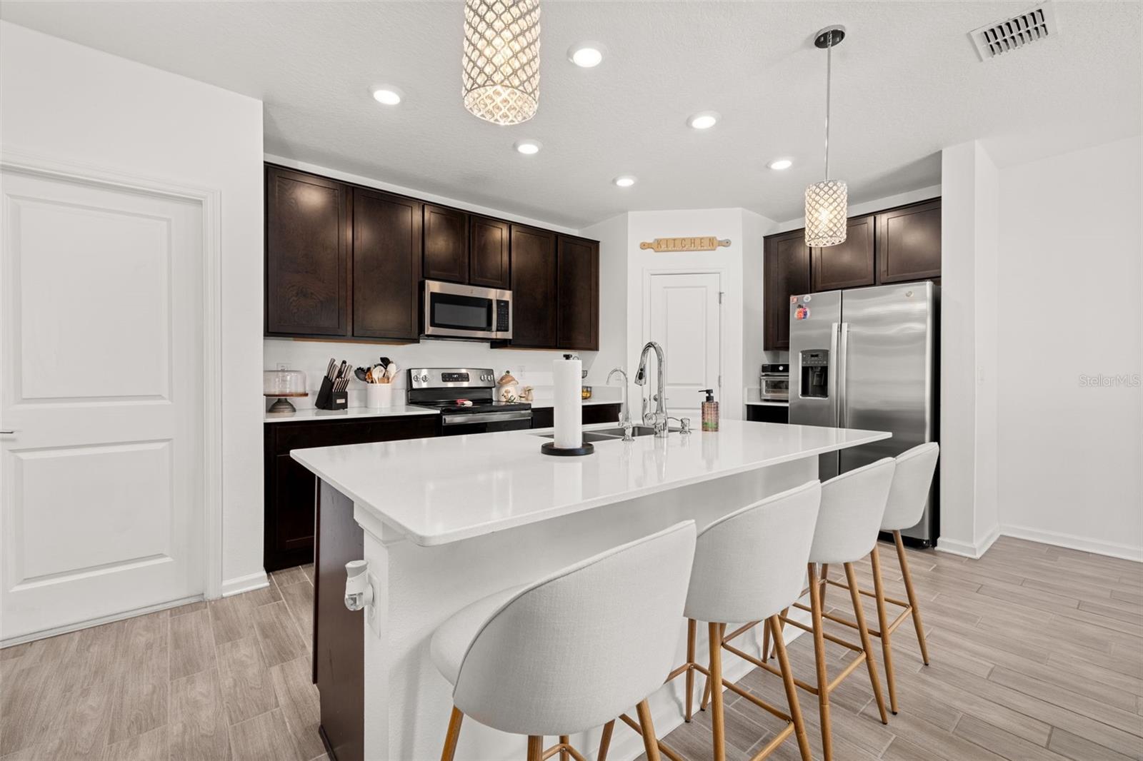 1066 BERRY LN, DAVENPORT, FL, 33837