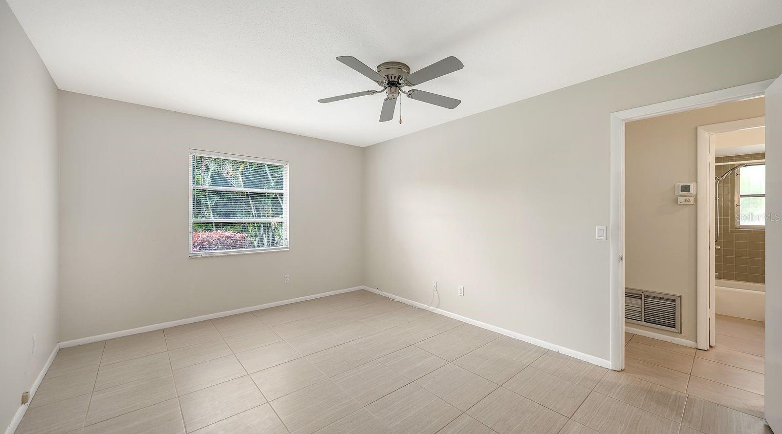 2121 PUEBLO CIR #V6, SARASOTA, FL, 34231