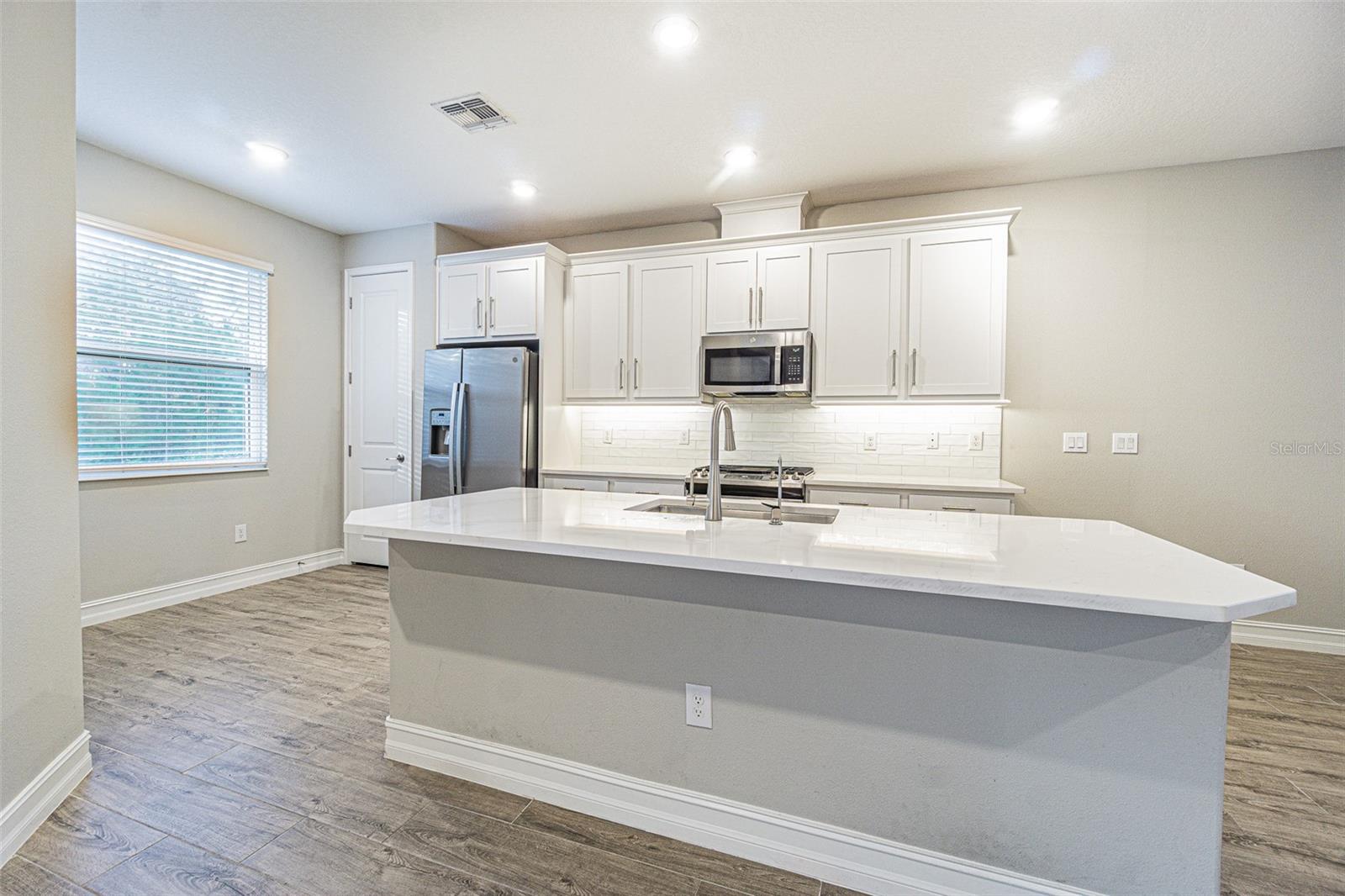 5062 SAN MARTINO DR, WESLEY CHAPEL, FL, 33543