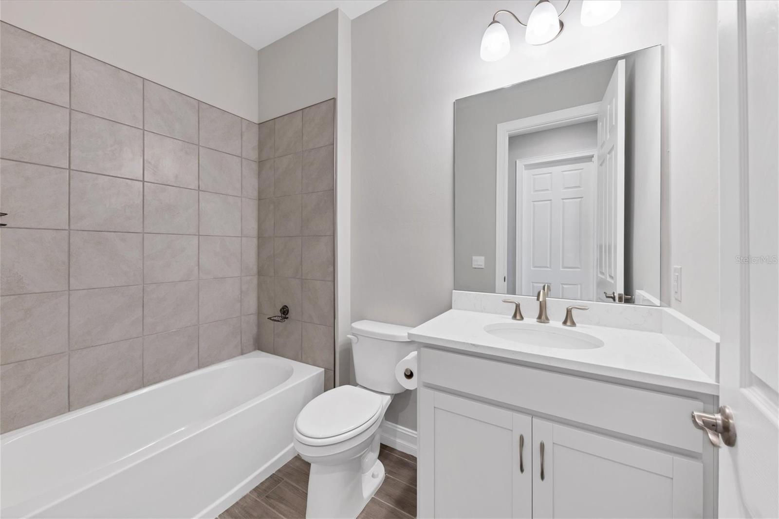 111 IBIZA LOOP, VENICE, FL, 34292