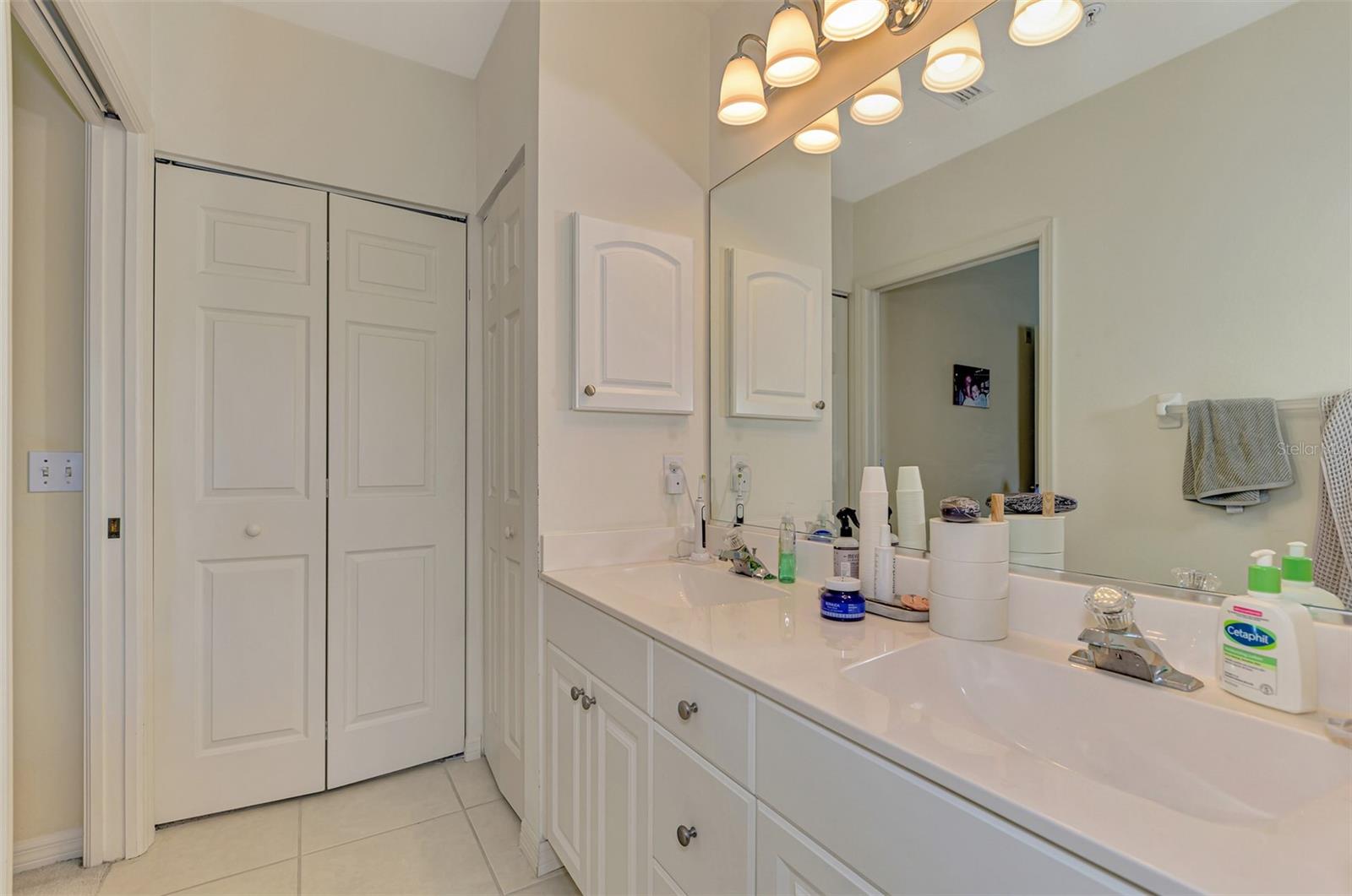 900 ADDINGTON CT #203, VENICE, FL, 34293