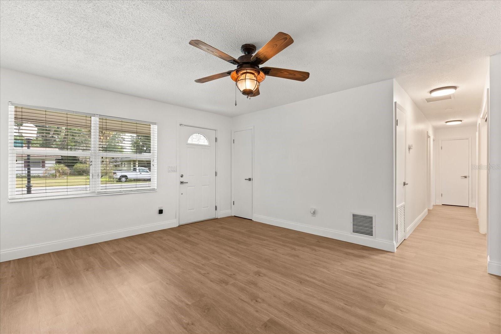 210 KENSINGTON AVE, DELAND, FL, 32724