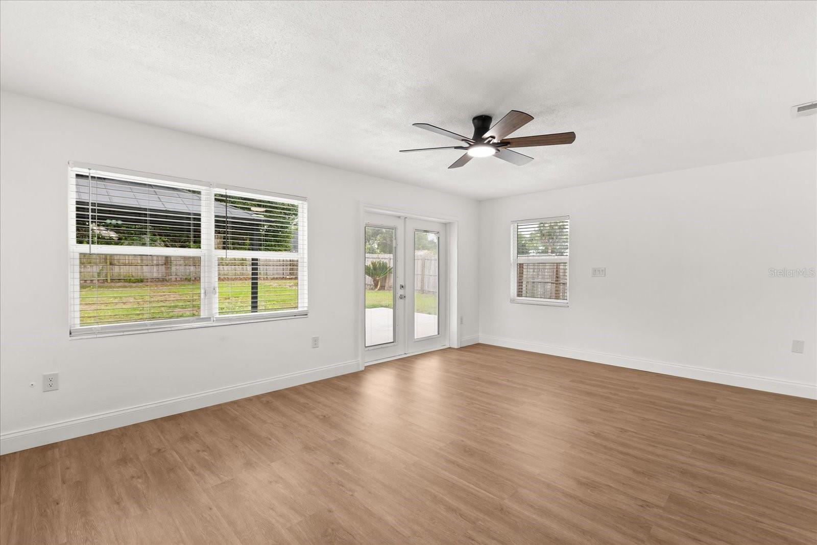 210 KENSINGTON AVE, DELAND, FL, 32724