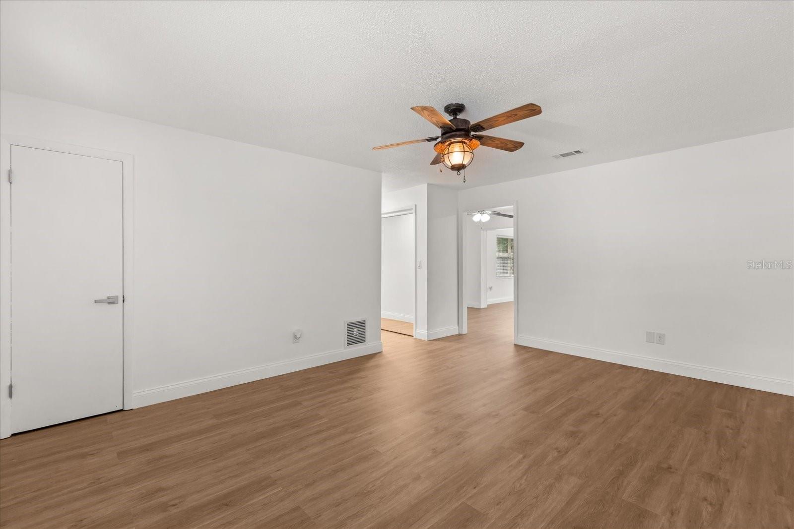 210 KENSINGTON AVE, DELAND, FL, 32724