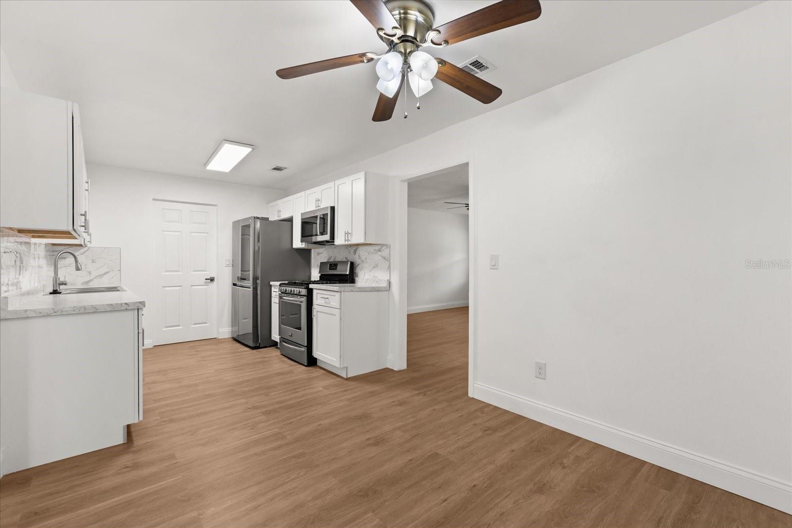 210 KENSINGTON AVE, DELAND, FL, 32724