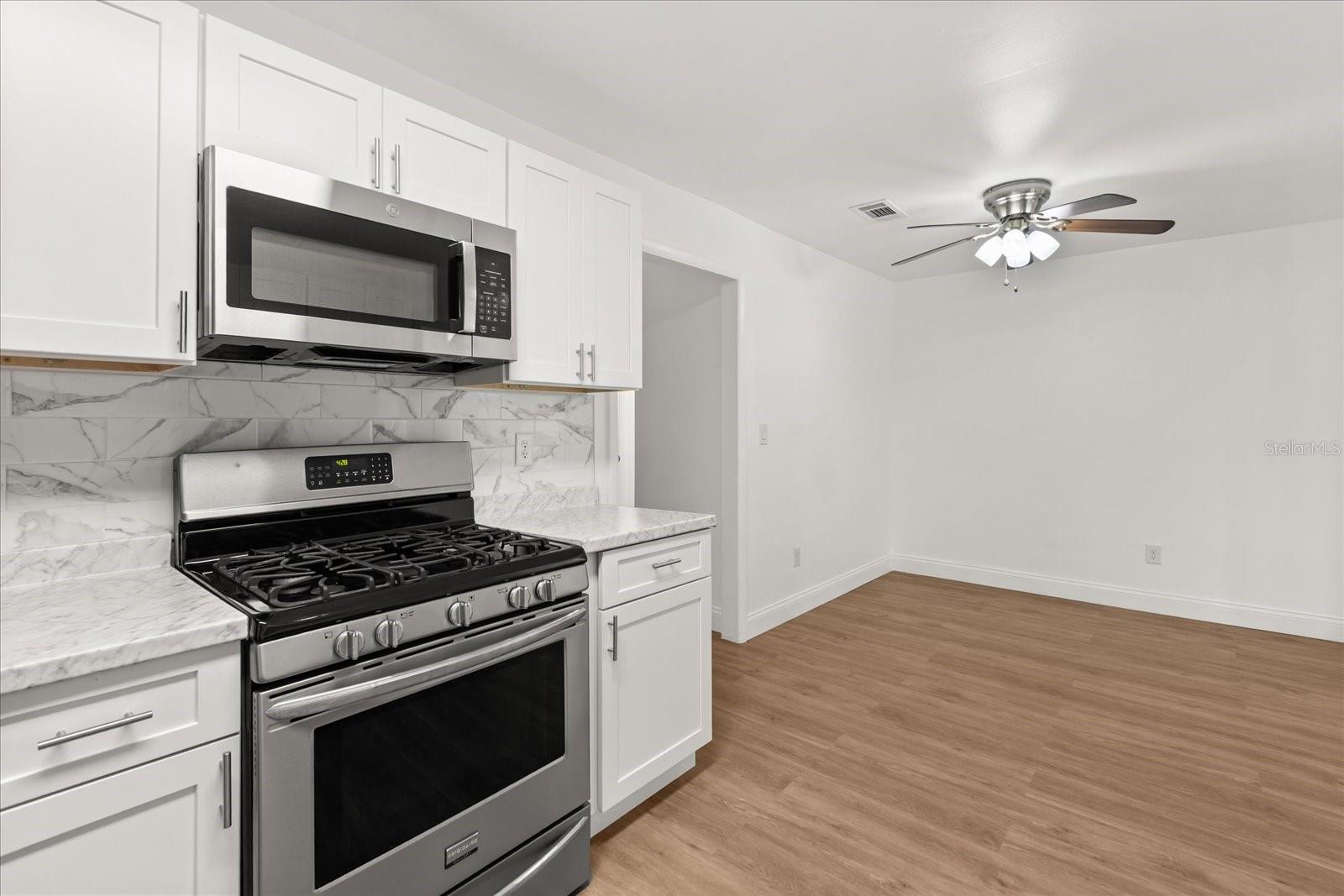 210 KENSINGTON AVE, DELAND, FL, 32724