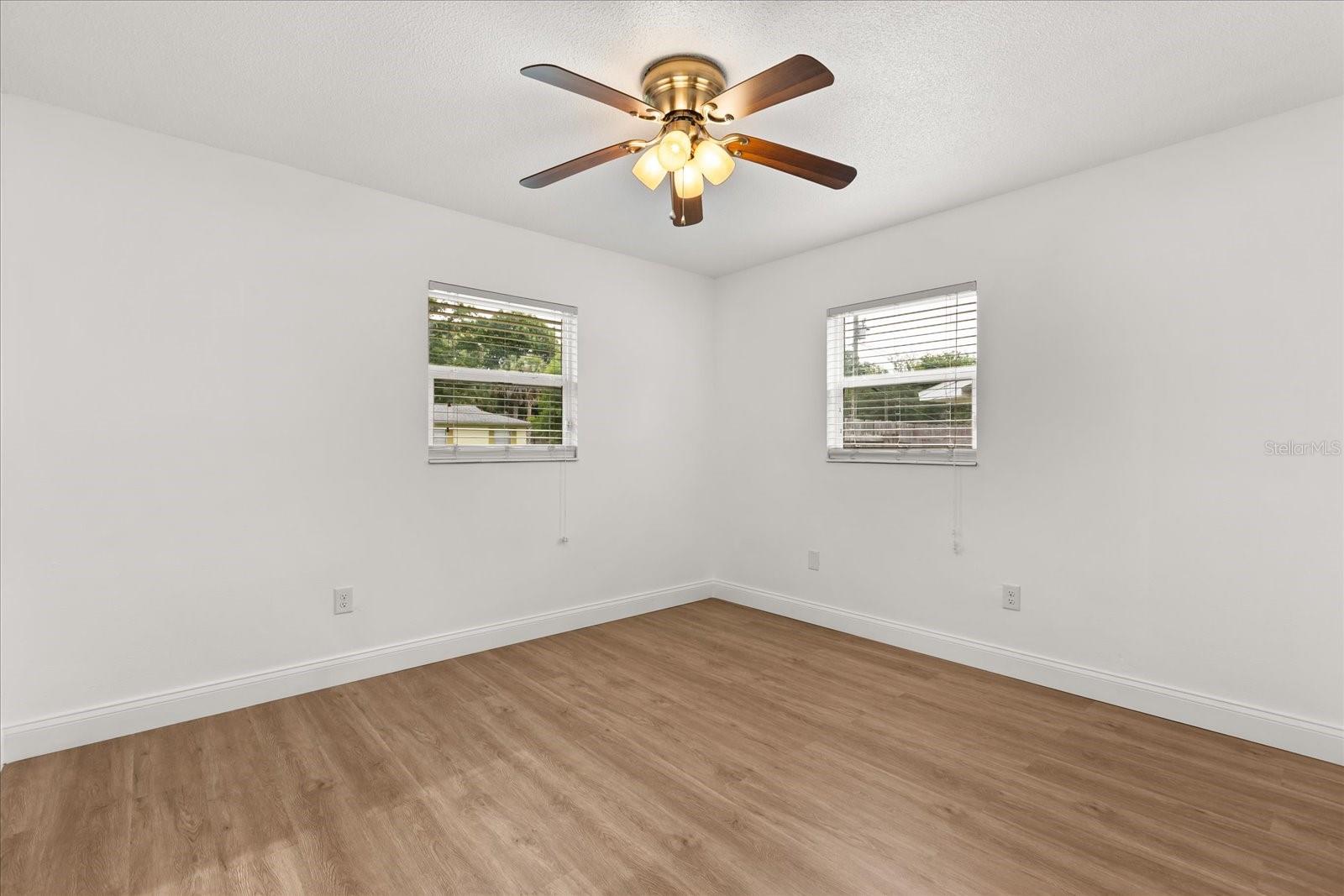 210 KENSINGTON AVE, DELAND, FL, 32724