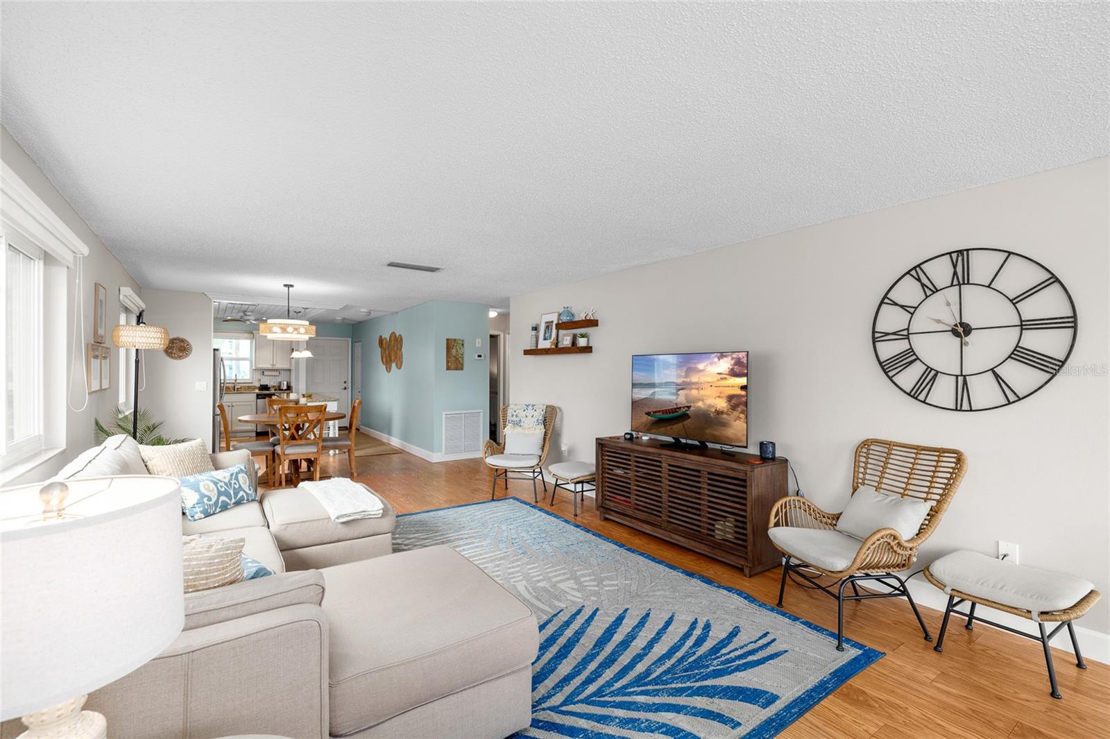6075 SHORE BLVD S #215, GULFPORT, FL, 33707