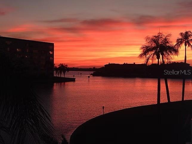 6075 SHORE BLVD S #215, GULFPORT, FL, 33707