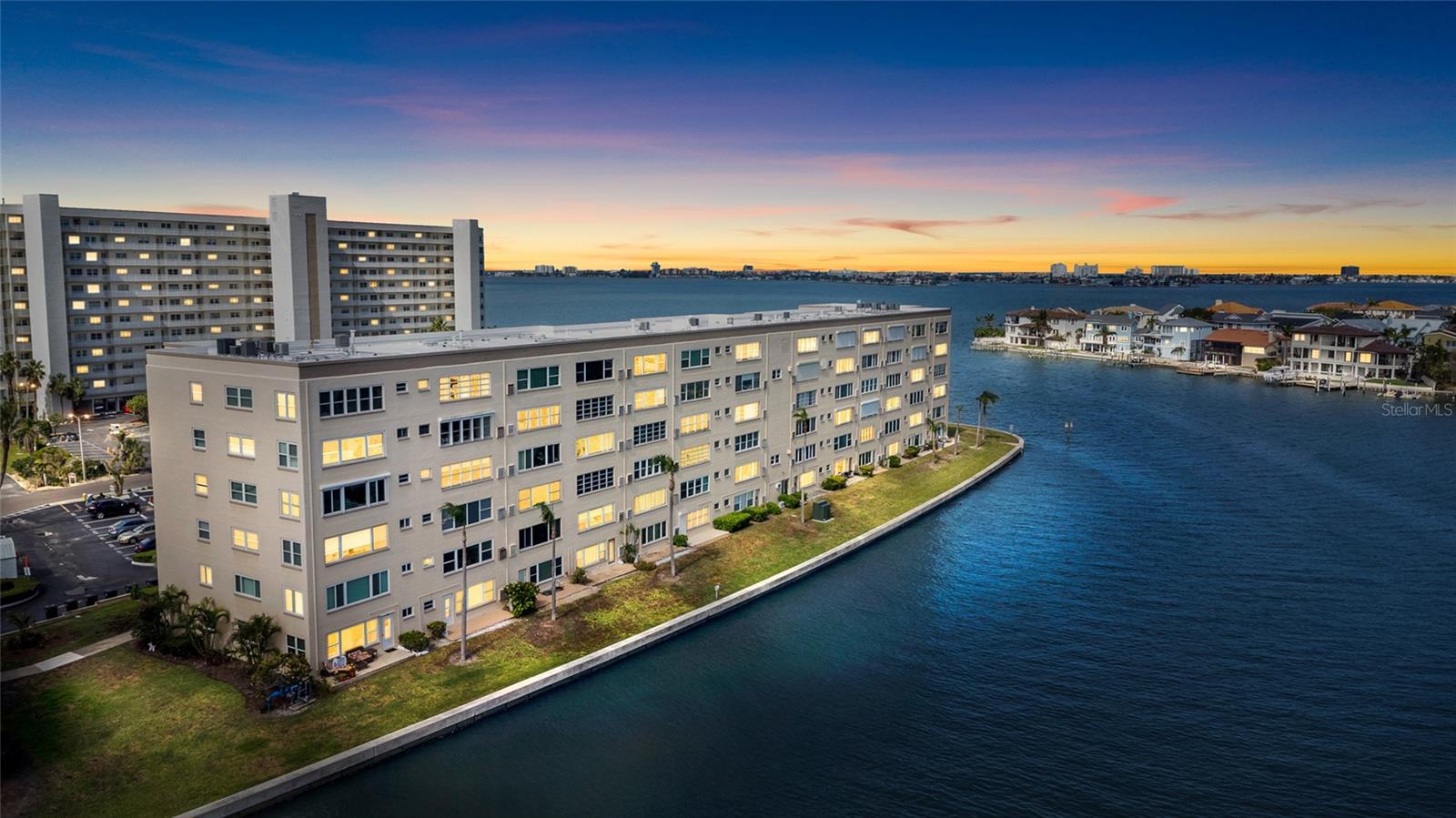 6075 SHORE BLVD S #215, GULFPORT, FL, 33707