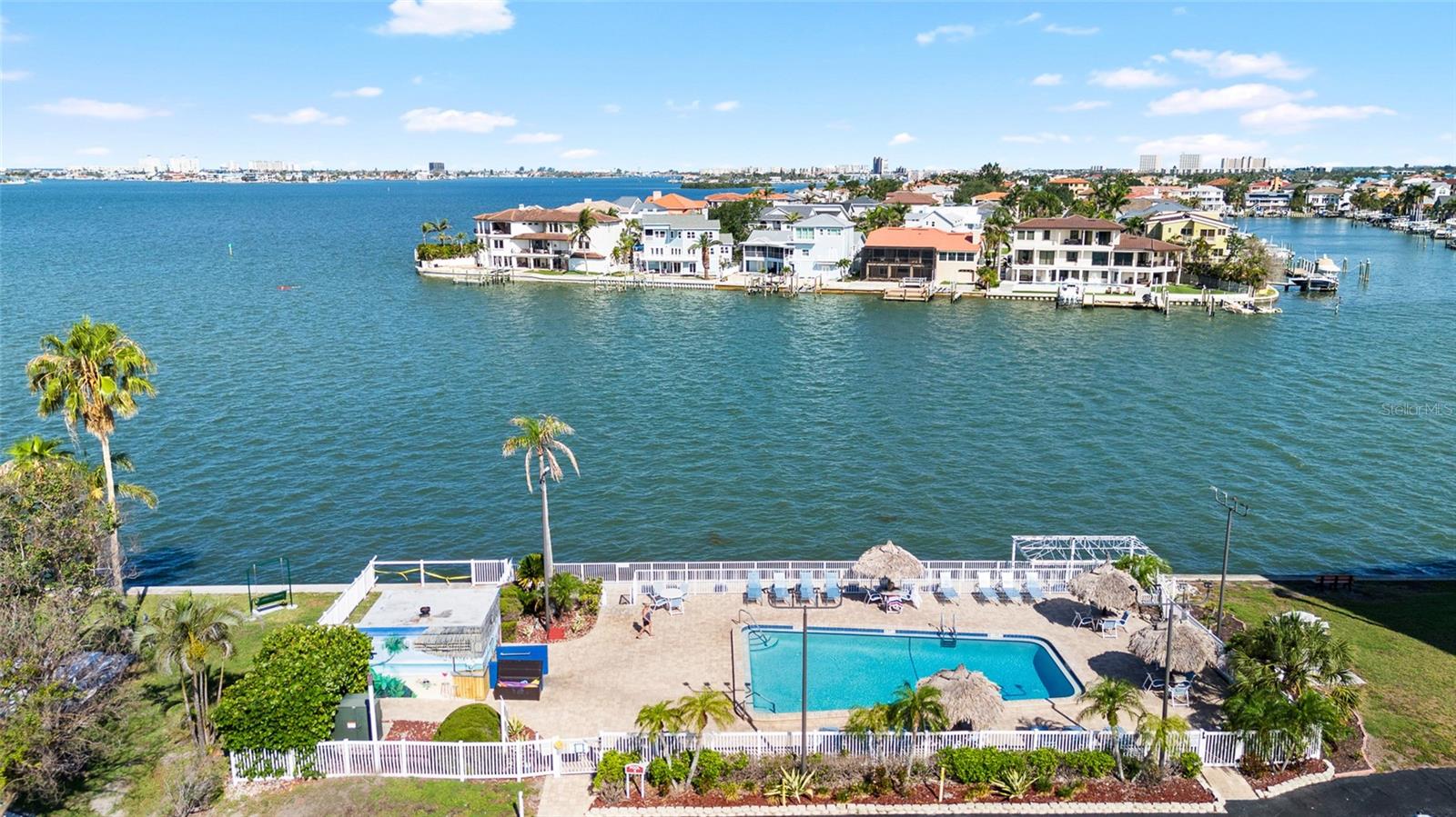 6075 SHORE BLVD S #215, GULFPORT, FL, 33707
