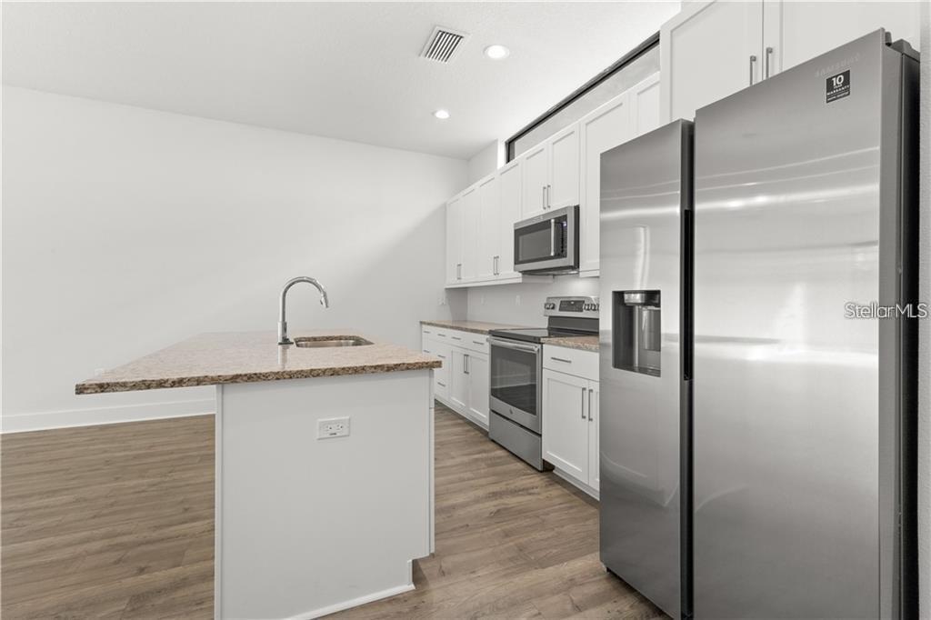 4810 W MCELROY AVE #21, TAMPA, FL, 33611