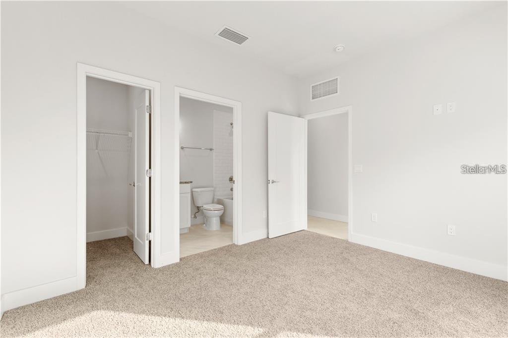 4810 W MCELROY AVE #21, TAMPA, FL, 33611