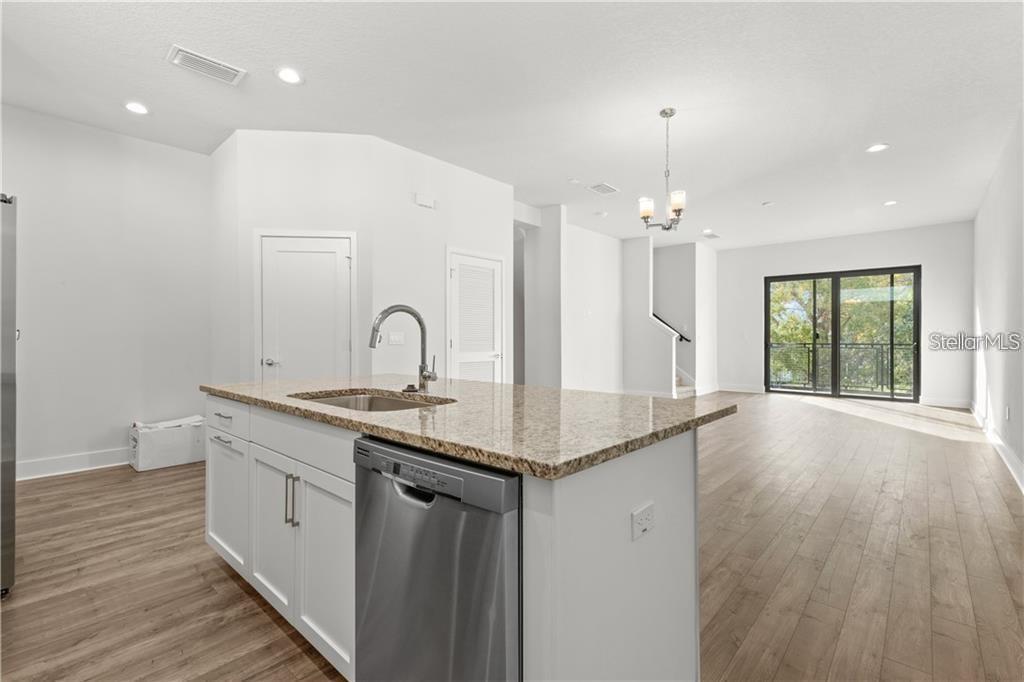 4810 W MCELROY AVE #21, TAMPA, FL, 33611