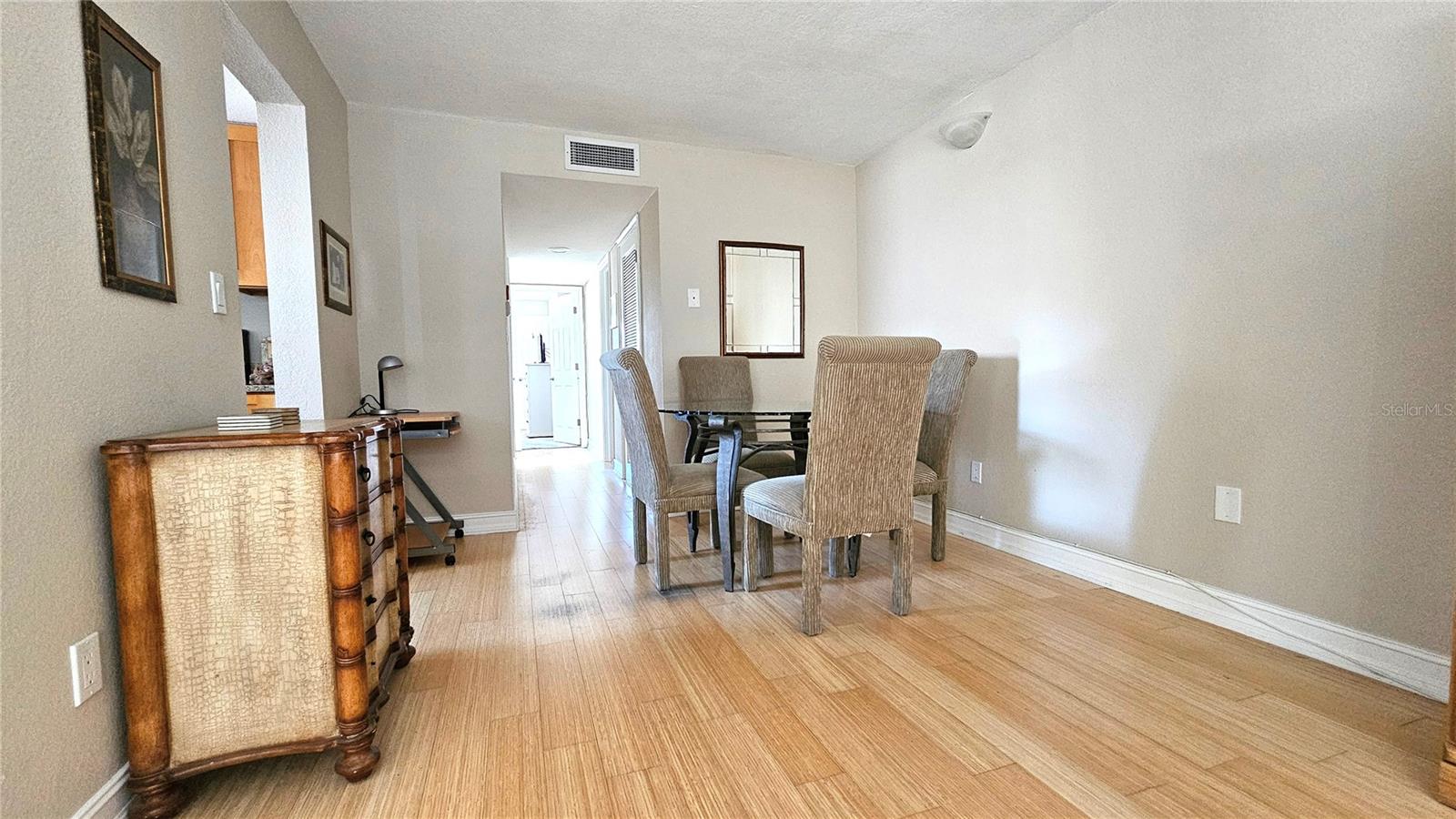 2525 W BAY DR #B24, BELLEAIR BLUFFS, FL, 33770