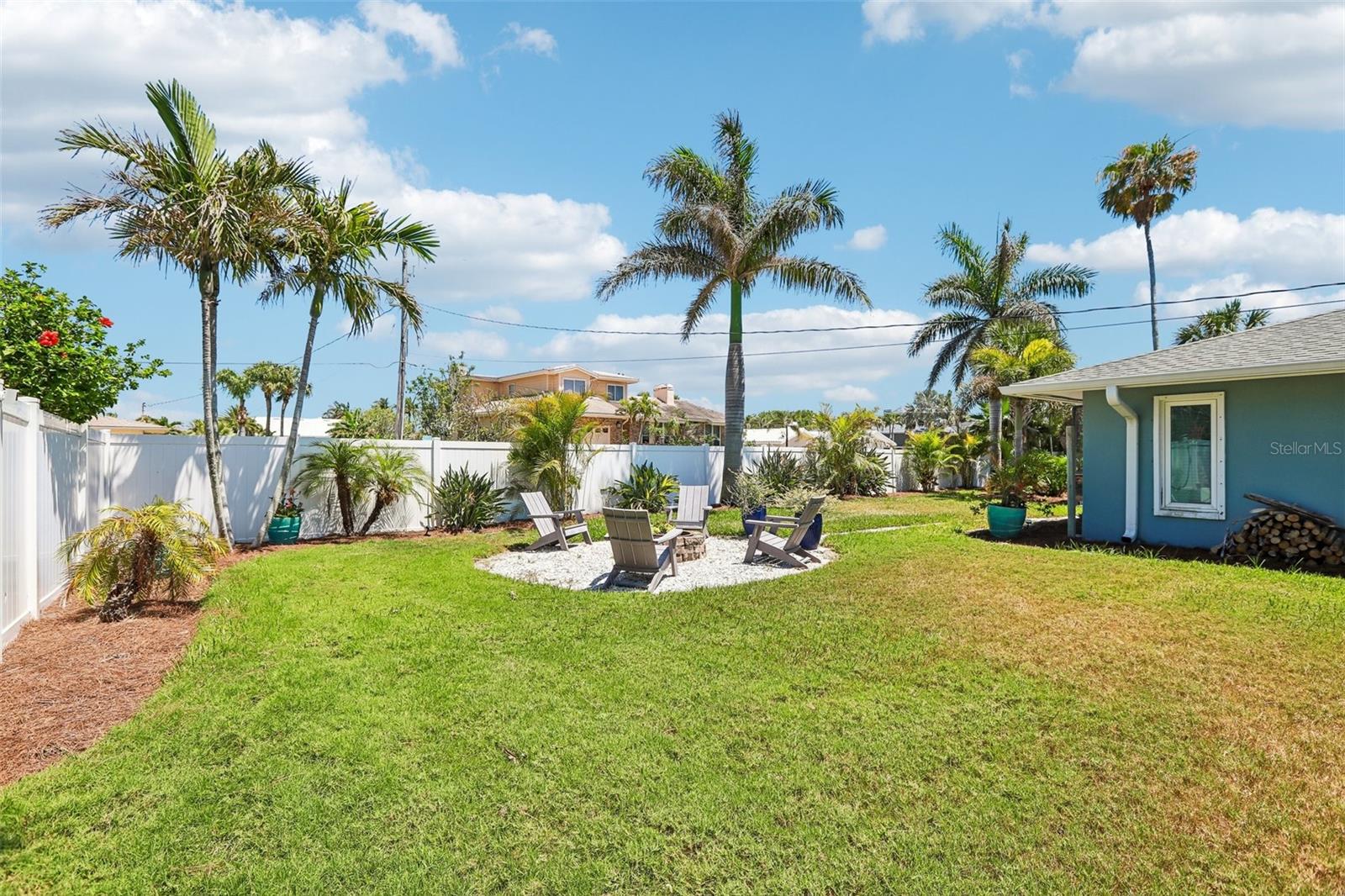 3203 HIBISCUS DR W, BELLEAIR BEACH, FL, 33786