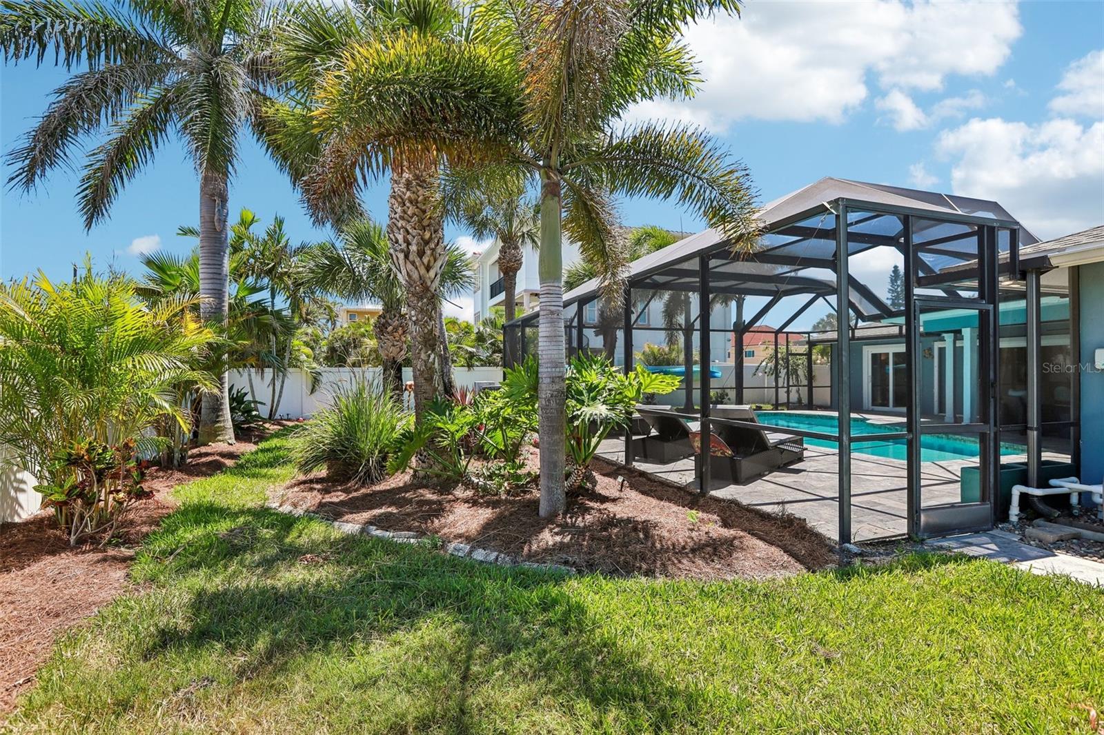 3203 HIBISCUS DR W, BELLEAIR BEACH, FL, 33786