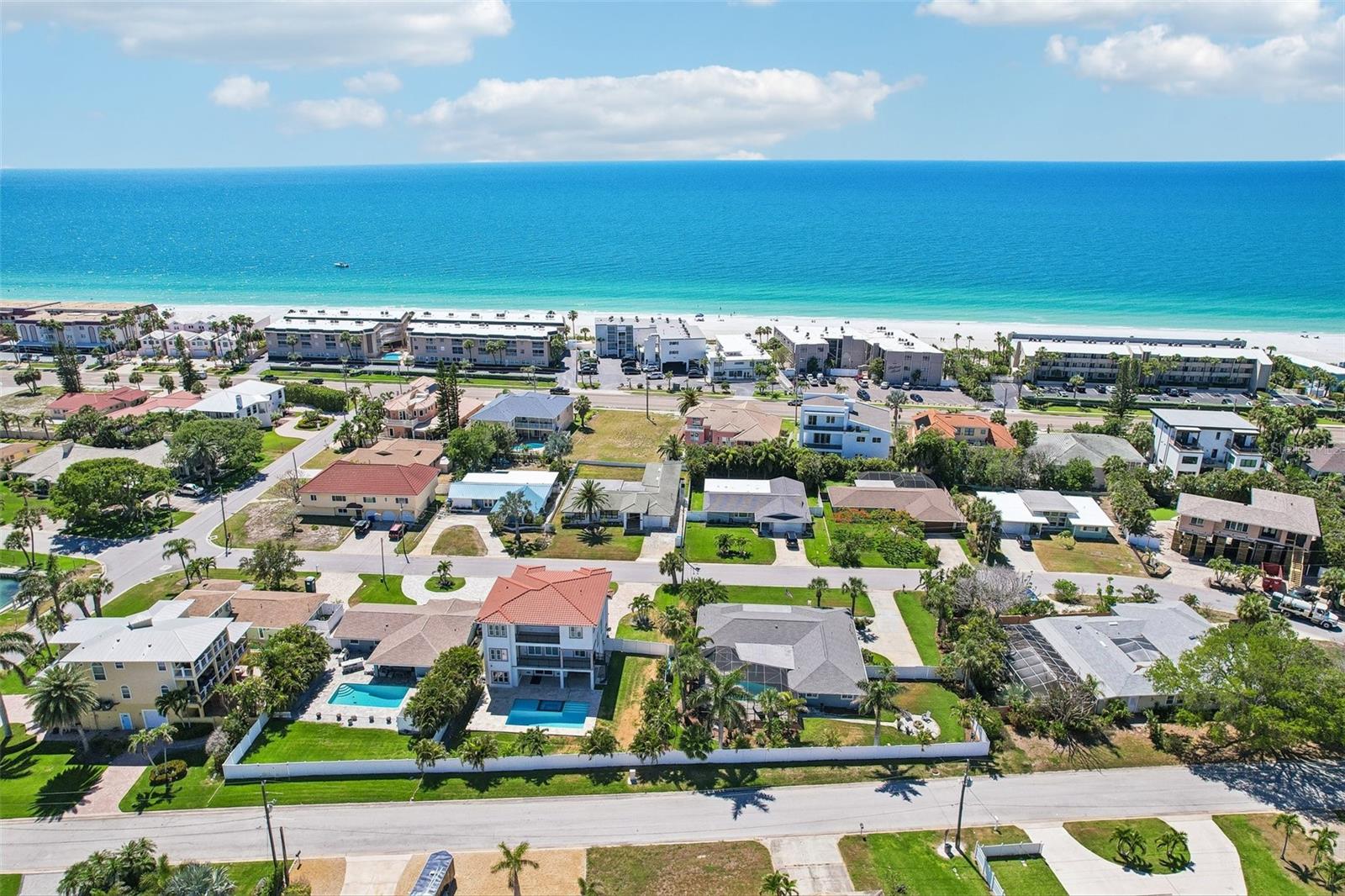 3203 HIBISCUS DR W, BELLEAIR BEACH, FL, 33786