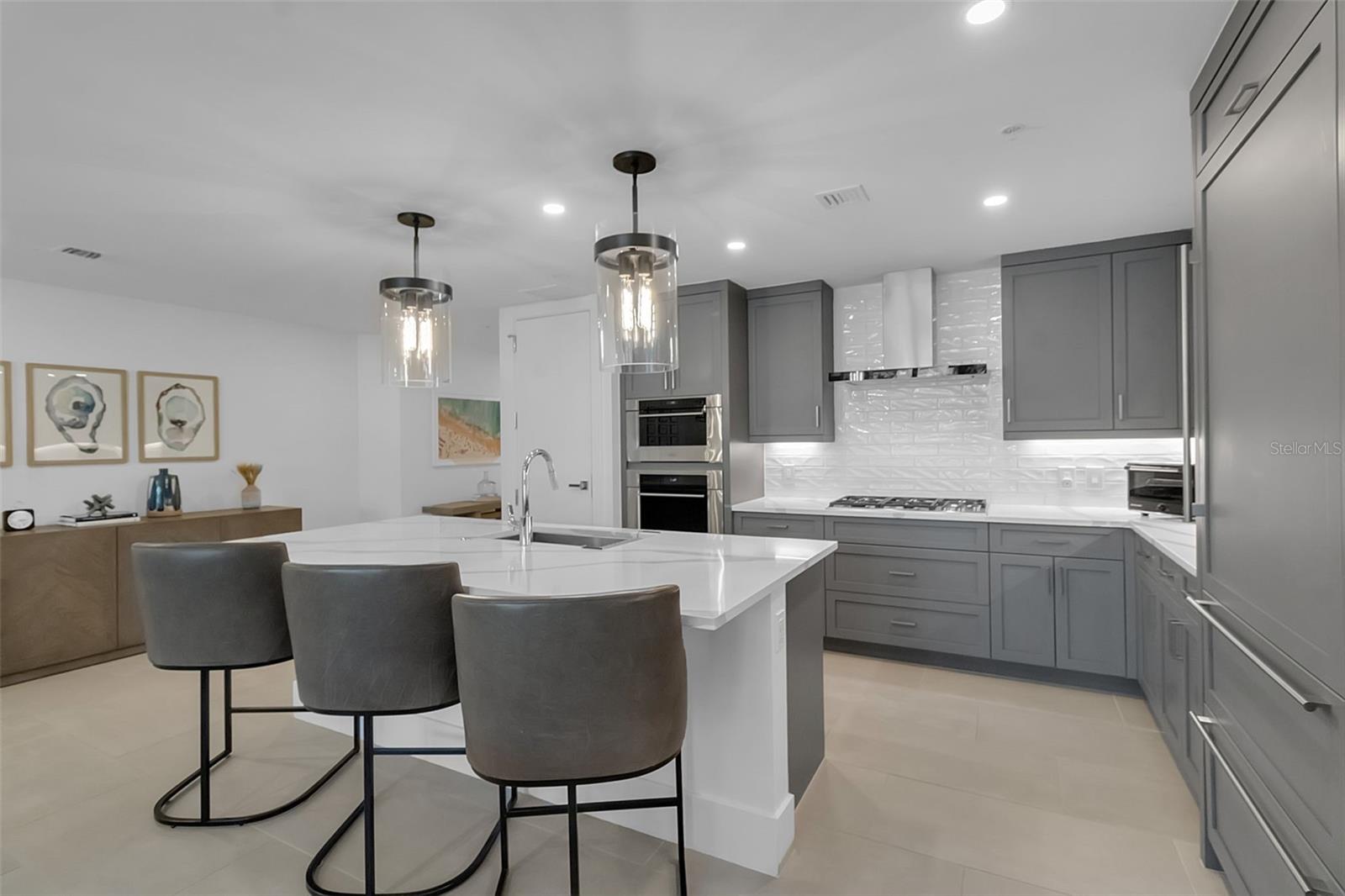 1035 SEASIDE DR #308, SARASOTA, FL, 34242