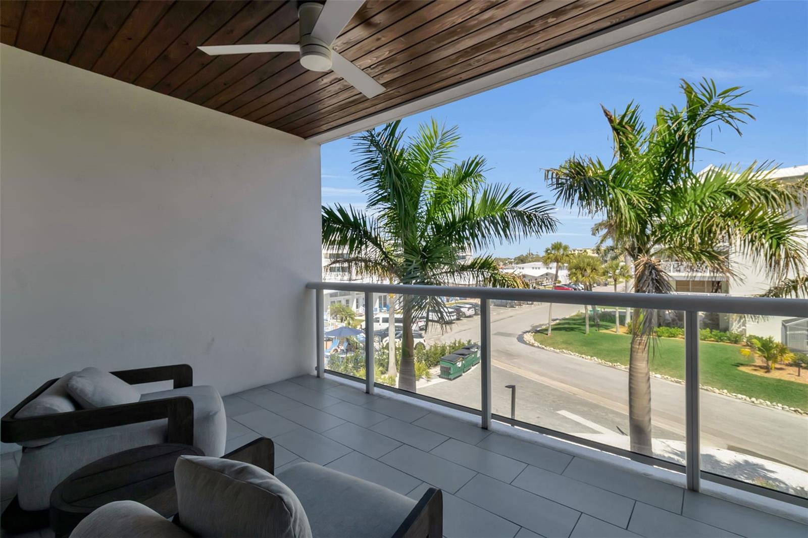 1035 SEASIDE DR #308, SARASOTA, FL, 34242
