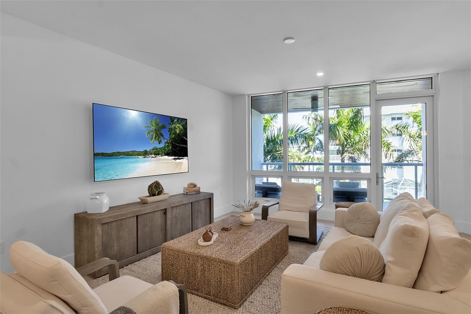 1035 SEASIDE DR #308, SARASOTA, FL, 34242